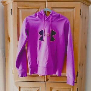 Under Armour Magenta Cold gear Hoodie with Black Logo Sz SP